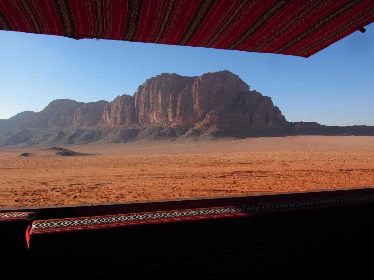 Desert Moon Camp Wadi Rum Bagian luar foto