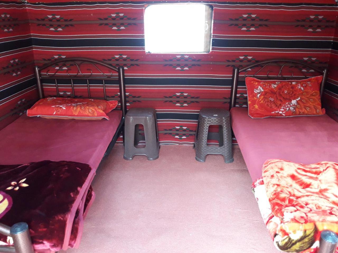 Desert Moon Camp Wadi Rum Bagian luar foto
