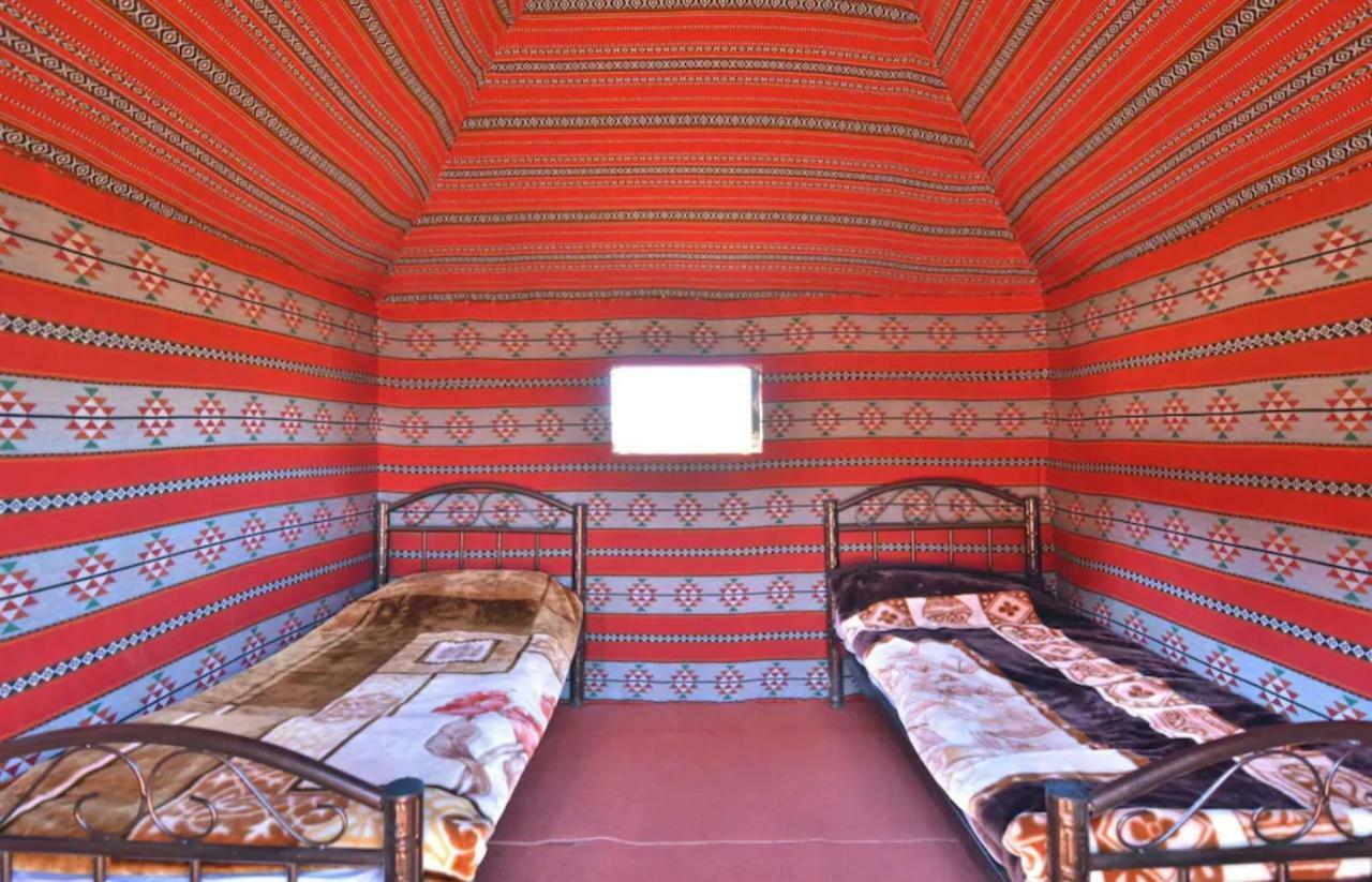 Desert Moon Camp Wadi Rum Bagian luar foto