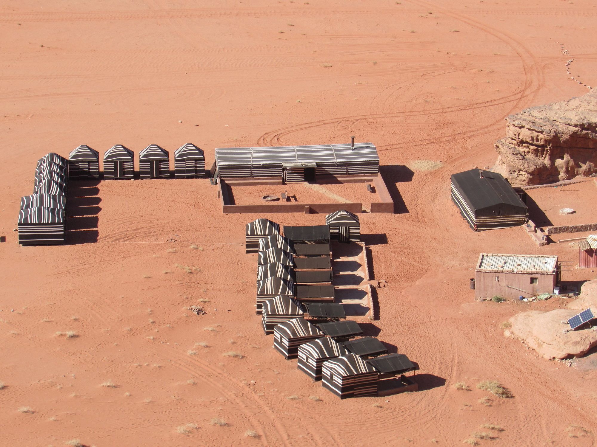 Desert Moon Camp Wadi Rum Bagian luar foto